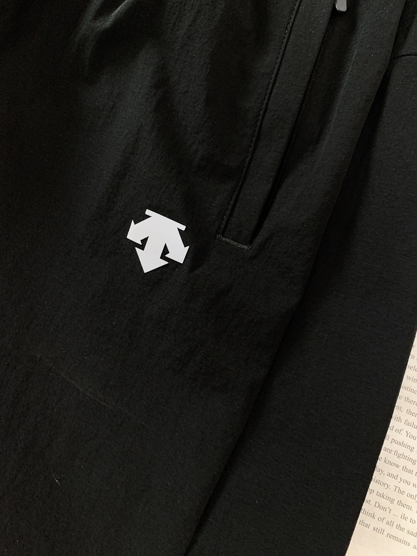 DESCENTE 迪桑特 2026SS春夏新品 轻量速干运动短裤🩳专业级速干面料，轻盈透气还防泼，日常打