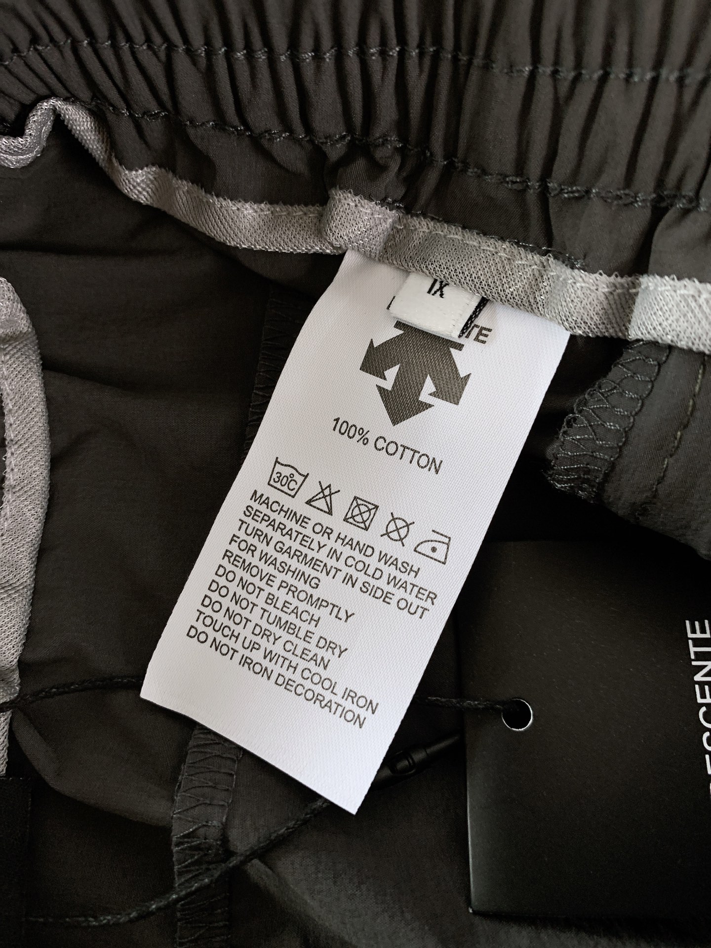 DESCENTE 迪桑特 2026SS春夏新品 轻量速干运动短裤🩳专业级速干面料，轻盈透气还防泼，日常打