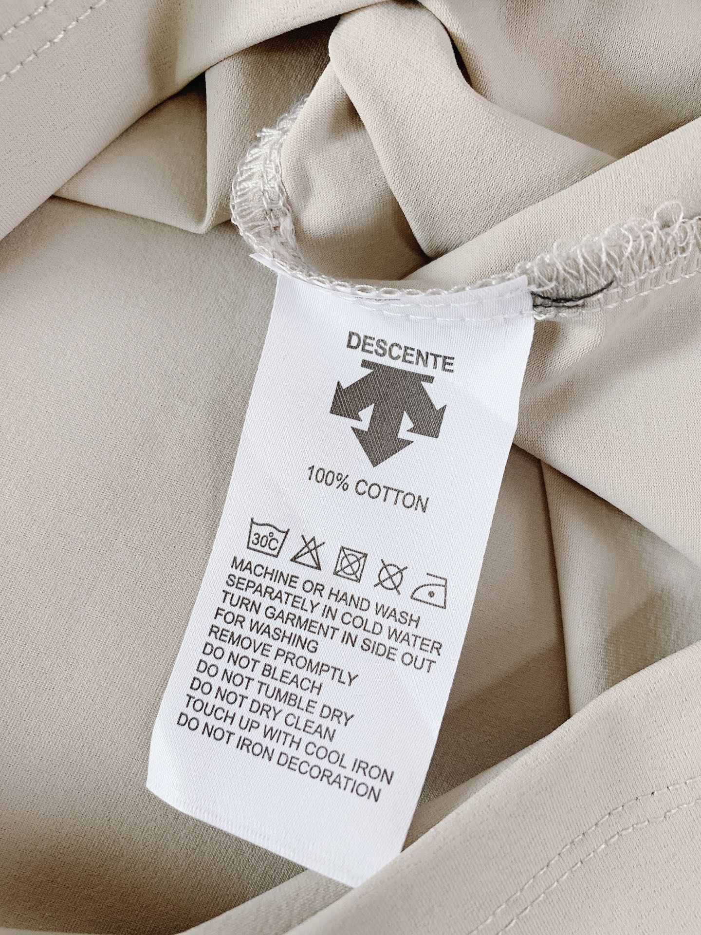 DESCENTE 迪桑特 2026SS春夏新品 F360系列半拉链速干T恤👕专业运动面料，顺滑透气还速干