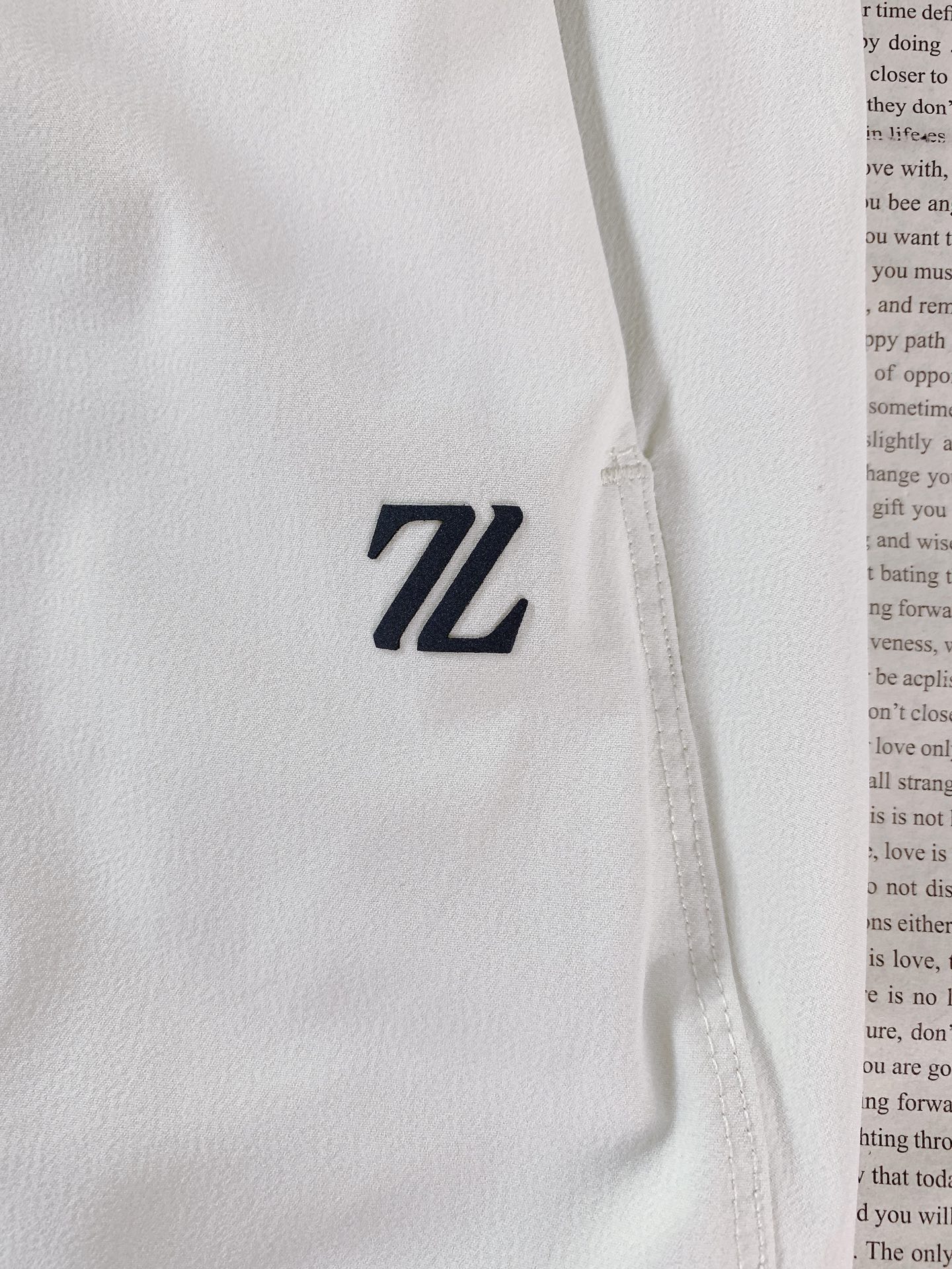 Ermenegildo Zegna 杰尼亚 2026SS春夏新品速干休闲五分短裤上新，进口定制速干弹力面