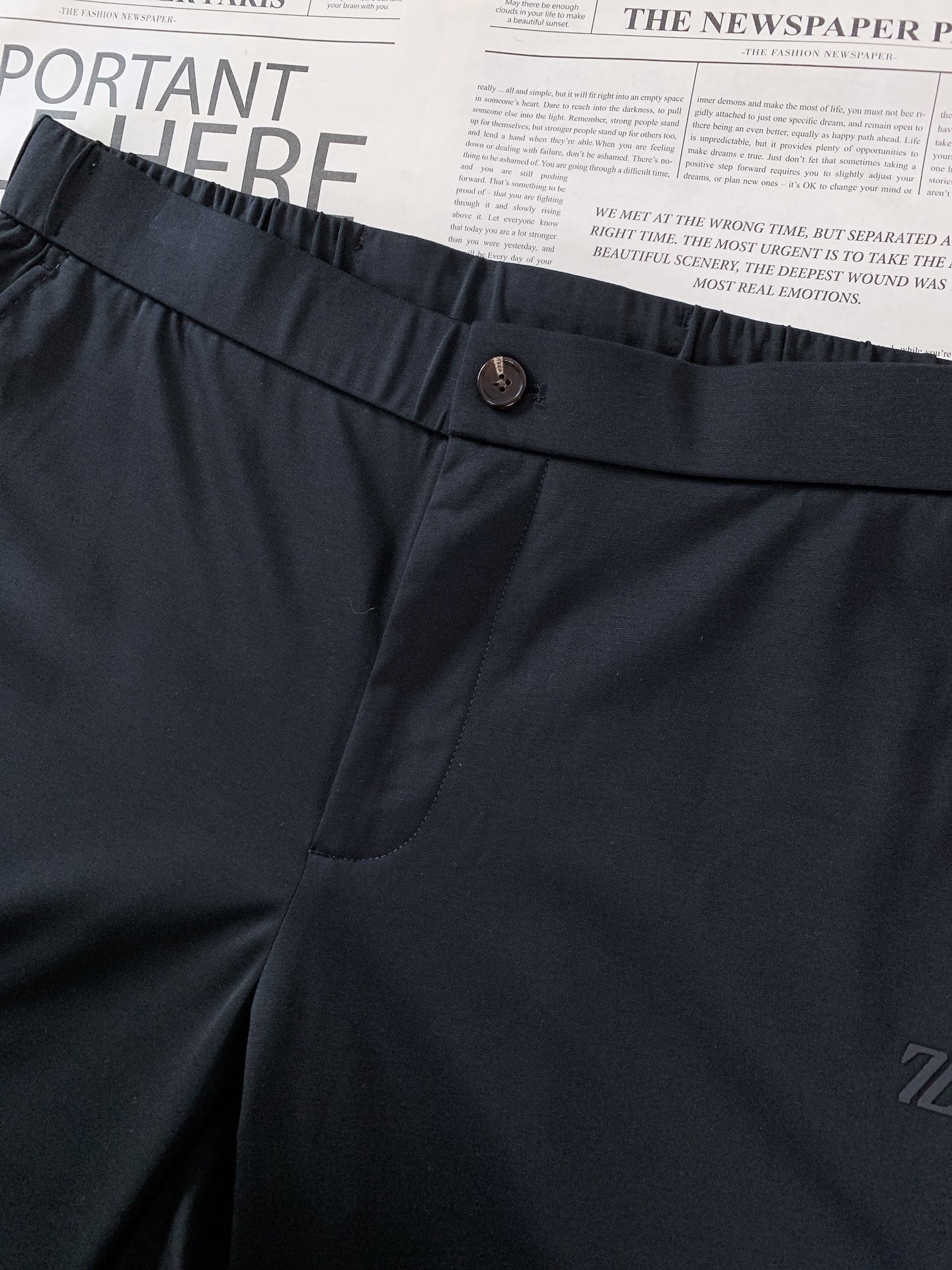 Ermenegildo Zegna 杰尼亚 2026SS春夏新品弹力直筒休闲长裤👖定制抗皱弹力面料，垂感