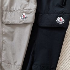 Moncler 蒙口 2026SS春夏新品 机能工装休闲长裤👖进口抗泼水速干面料,轻薄透气,出汗快速干爽 Moncler 蒙口 2026SS春夏新品 机能工装休闲长裤👖进口抗泼水速干面料,轻薄透气,出汗快速干爽