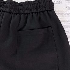 LoroPiana L.P SS春夏新品 休闲刺绣标识套装,精选定制混纺针织面料,手感顺滑柔软,透气舒适 LoroPiana L.P SS春夏新品 休闲刺绣标识套装,精选定制混纺针织面料,手感顺滑柔软,透气舒适