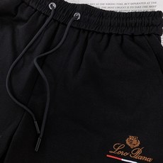 LoroPiana L.P SS春夏新品 休闲刺绣标识套装,精选定制混纺针织面料,手感顺滑柔软,透气舒适 LoroPiana L.P SS春夏新品 休闲刺绣标识套装,精选定制混纺针织面料,手感顺滑柔软,透气舒适