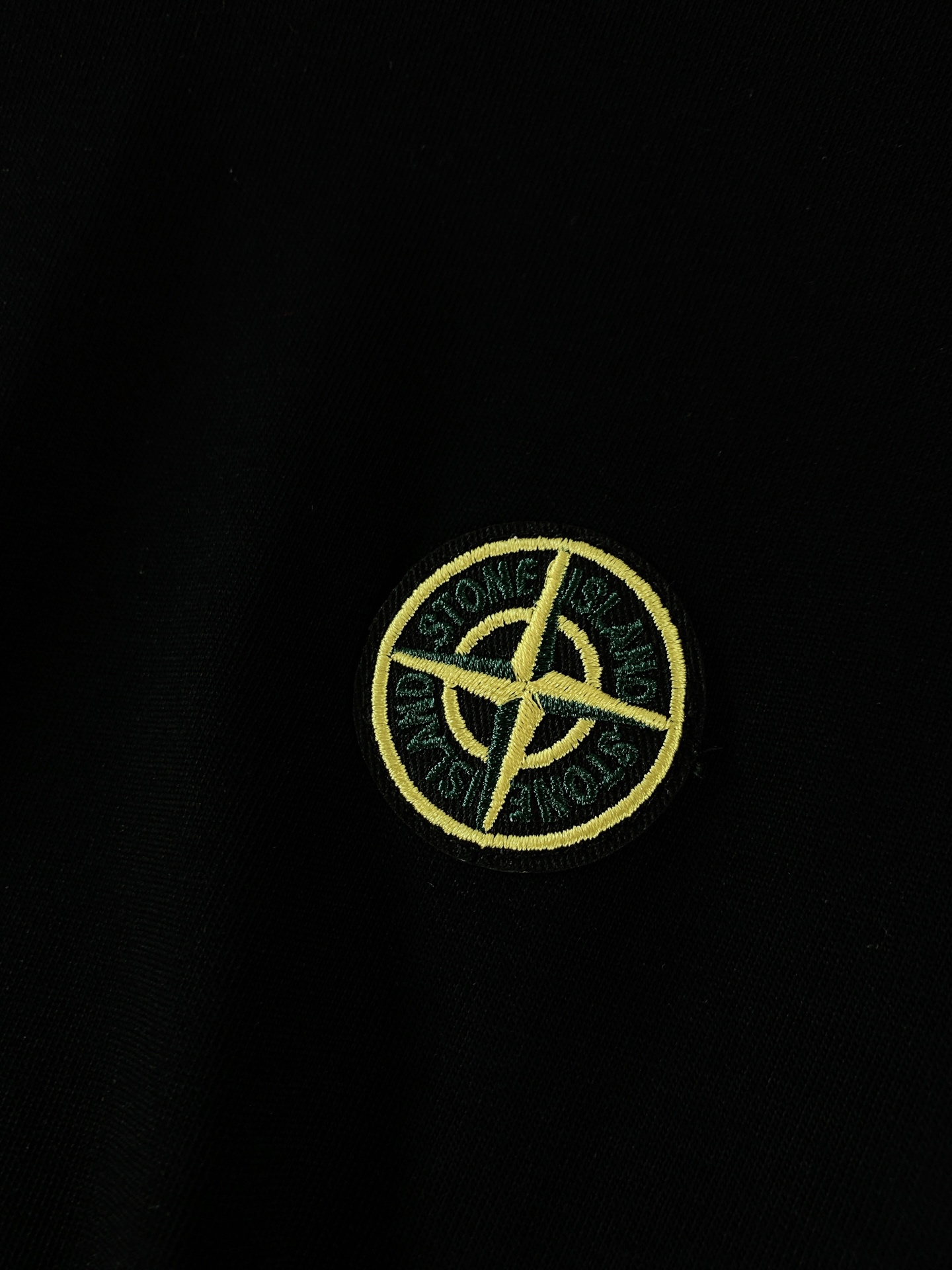 Stone Island 石头岛 2026SS春夏新品 短袖工装套装，上衣精选精梳棉面料，舒适透气。胸口