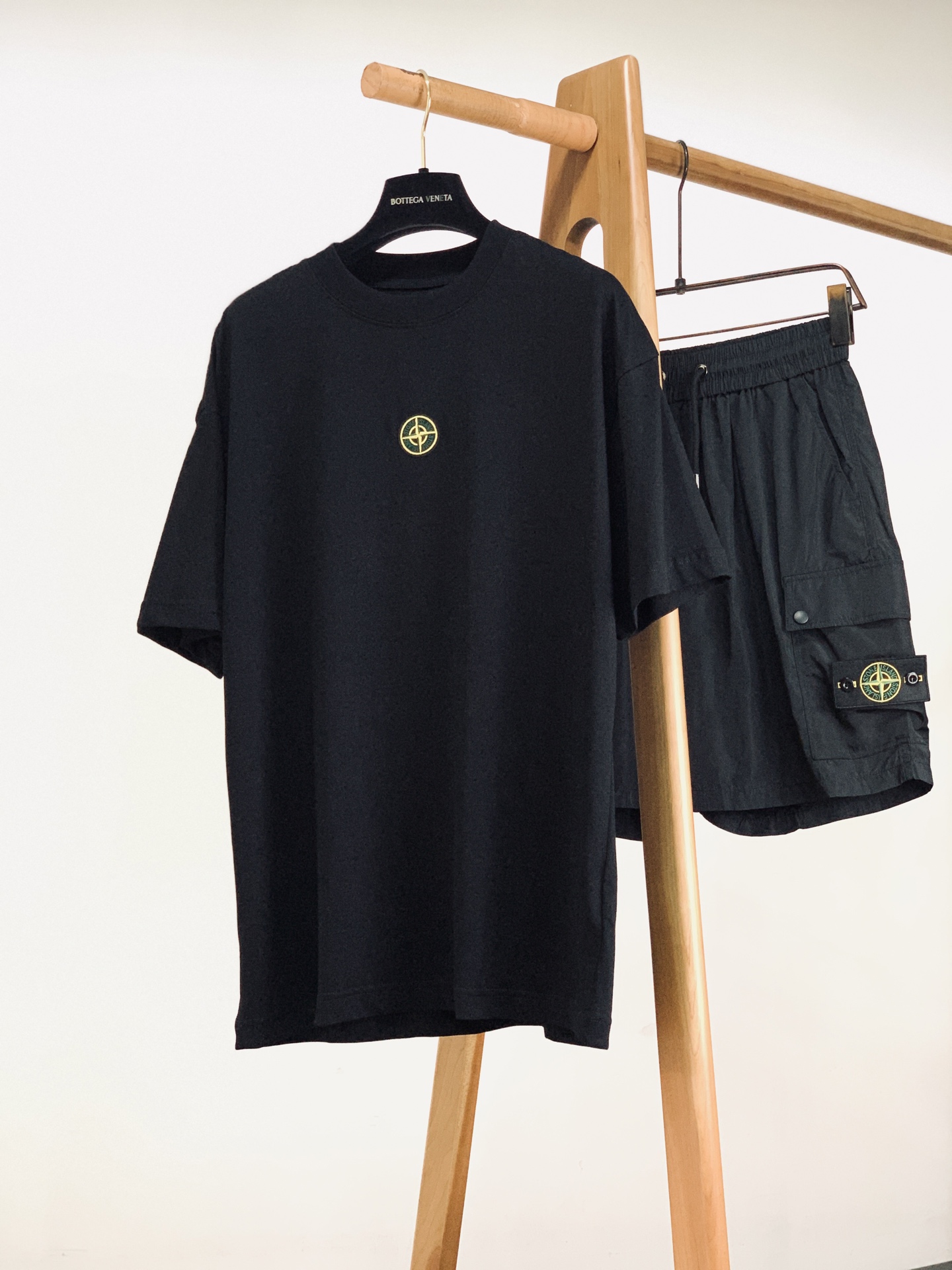Stone Island 石头岛 2026SS春夏新品 短袖工装套装，上衣精选精梳棉面料，舒适透气。胸口
