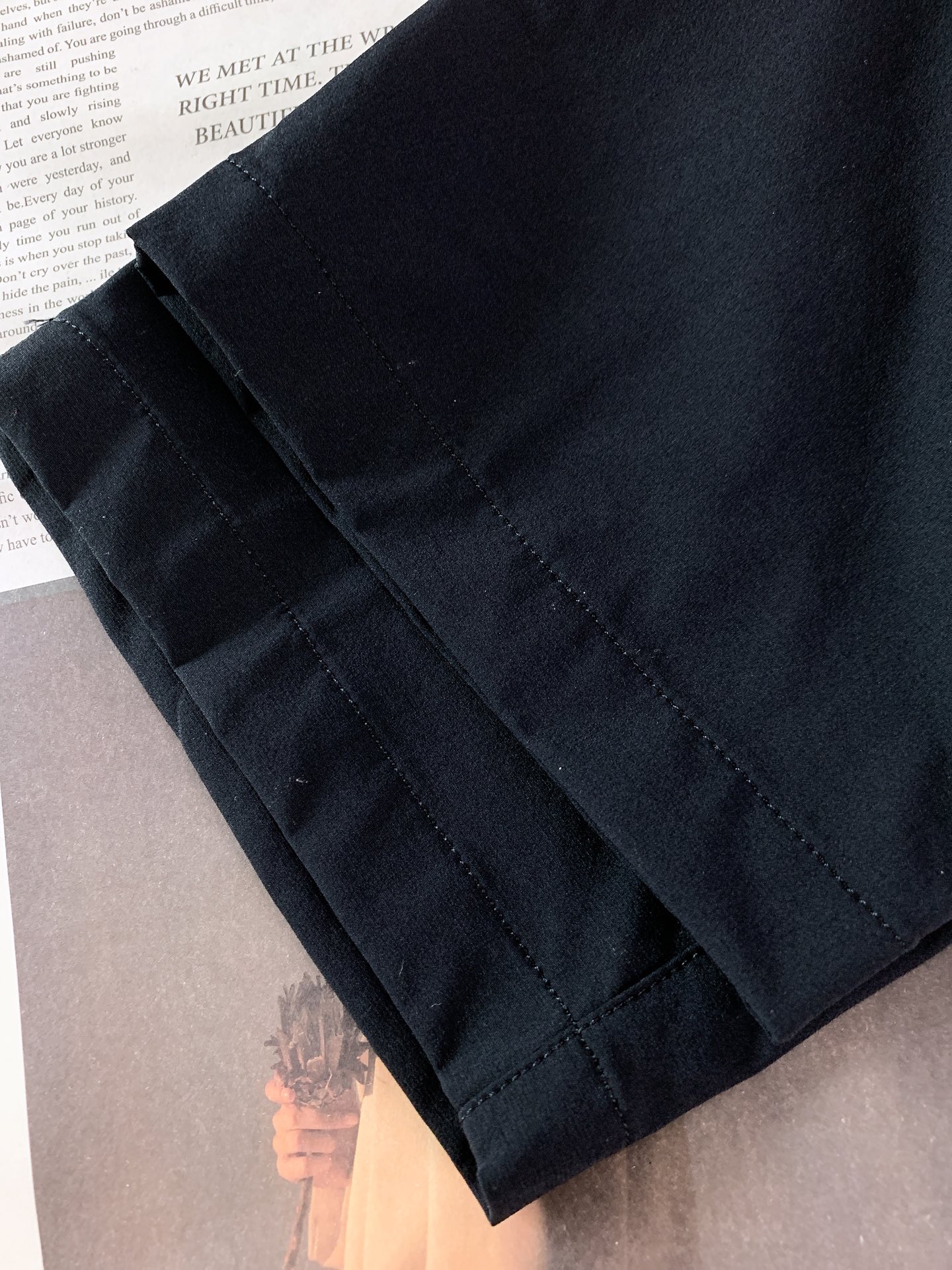 ARCTERYX 始祖鸟 2026SS春夏新品弹力机能休闲长裤，进口速干抗水面料，上身轻盈透气，日常小雨