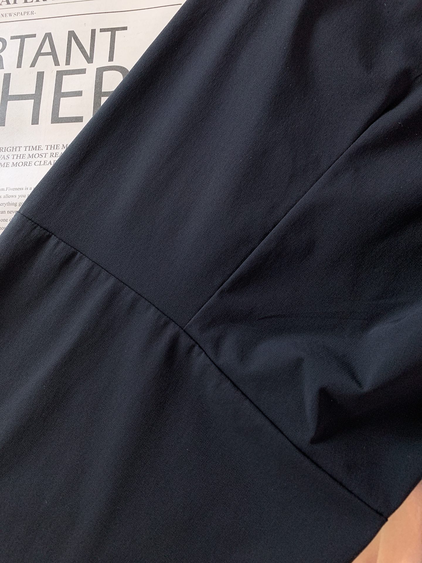 ARCTERYX 始祖鸟 2026SS春夏新品松紧款机能休闲长裤，进口速干抗水面料，上身轻盈透气无束缚。