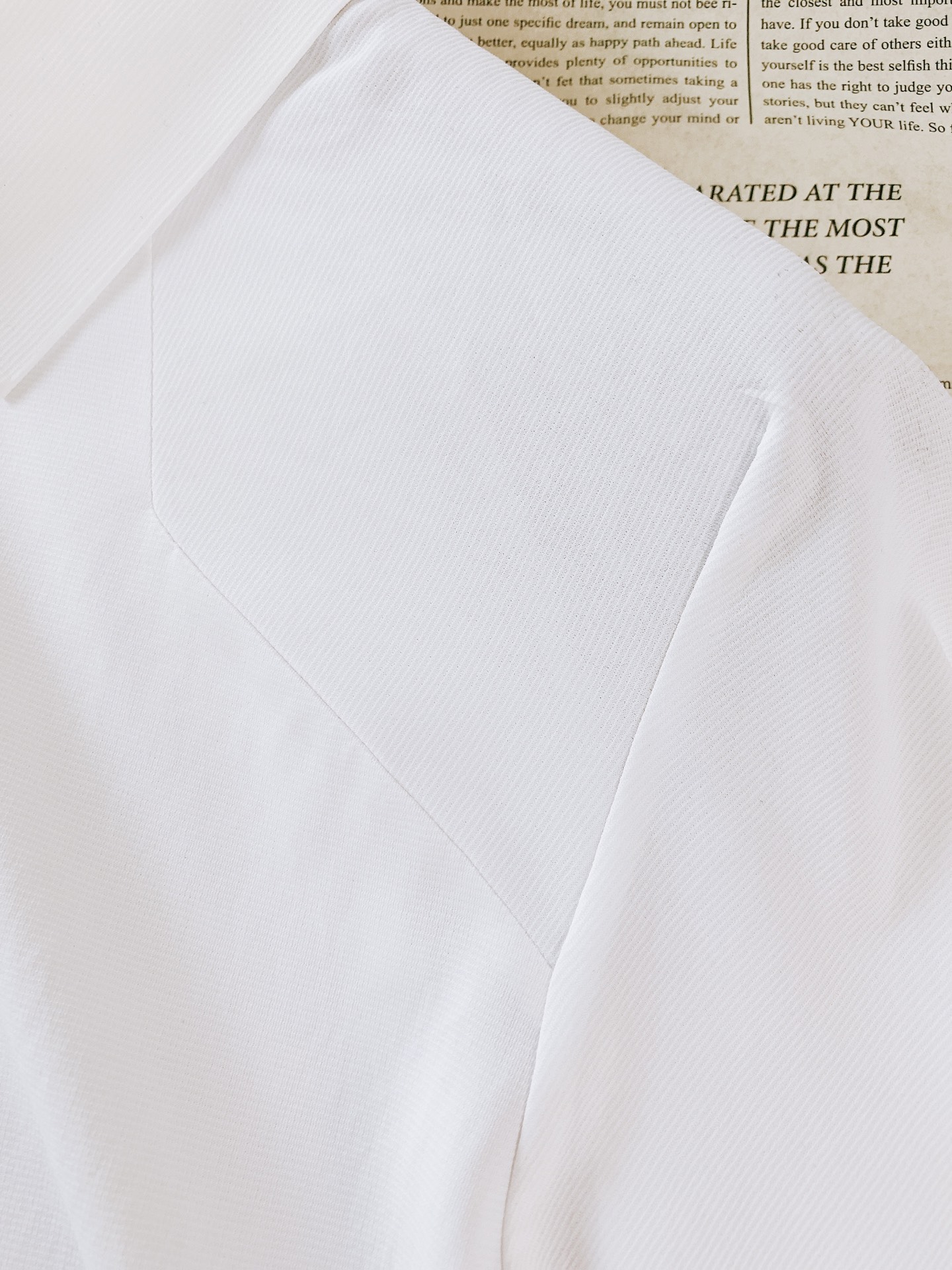 DESCENTE 迪桑特 夏季机能速干Polo👕精选品牌定制蜂窝结构功能面料，自带速干排汗、抑菌透气属性