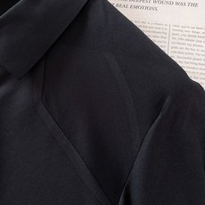 DESCENTE 迪桑特 夏季机能速干Polo👕精选品牌定制蜂窝结构功能面料,自带速干排汗、抑菌透气属性 DESCENTE 迪桑特 夏季机能速干Polo👕精选品牌定制蜂窝结构功能面料,自带速干排汗、抑菌透气属性