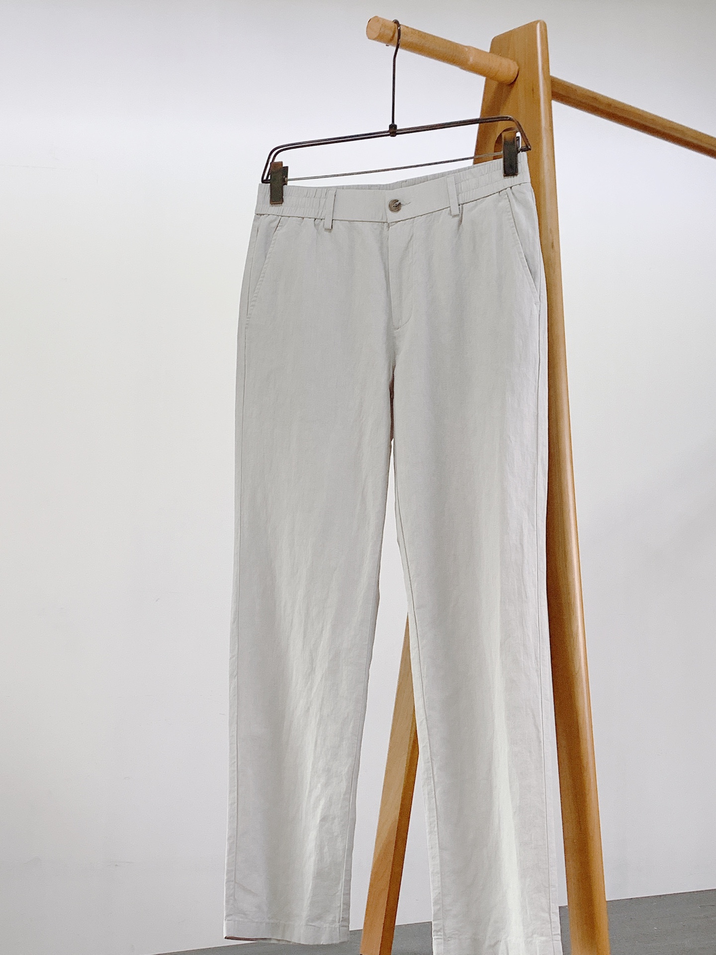 Prada 普拉达 2026SS春夏新品 松紧运动休闲裤👖 材质   亚麻混纺时尚系列，独特设计，抽绳休