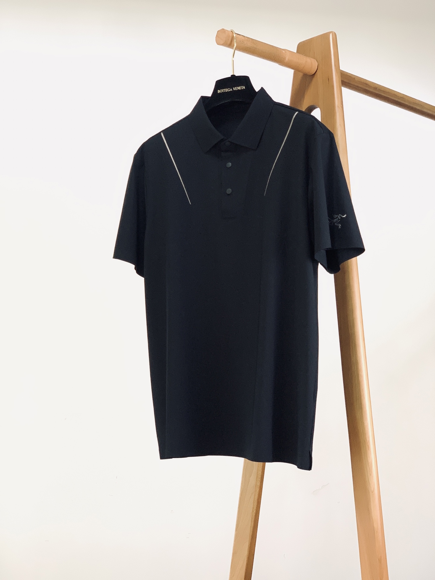 ARCTERYX 始祖鸟 2026SS春夏新品无痕冰感Polo短袖👕专业户外级速干冰丝面料，上身瞬间降温