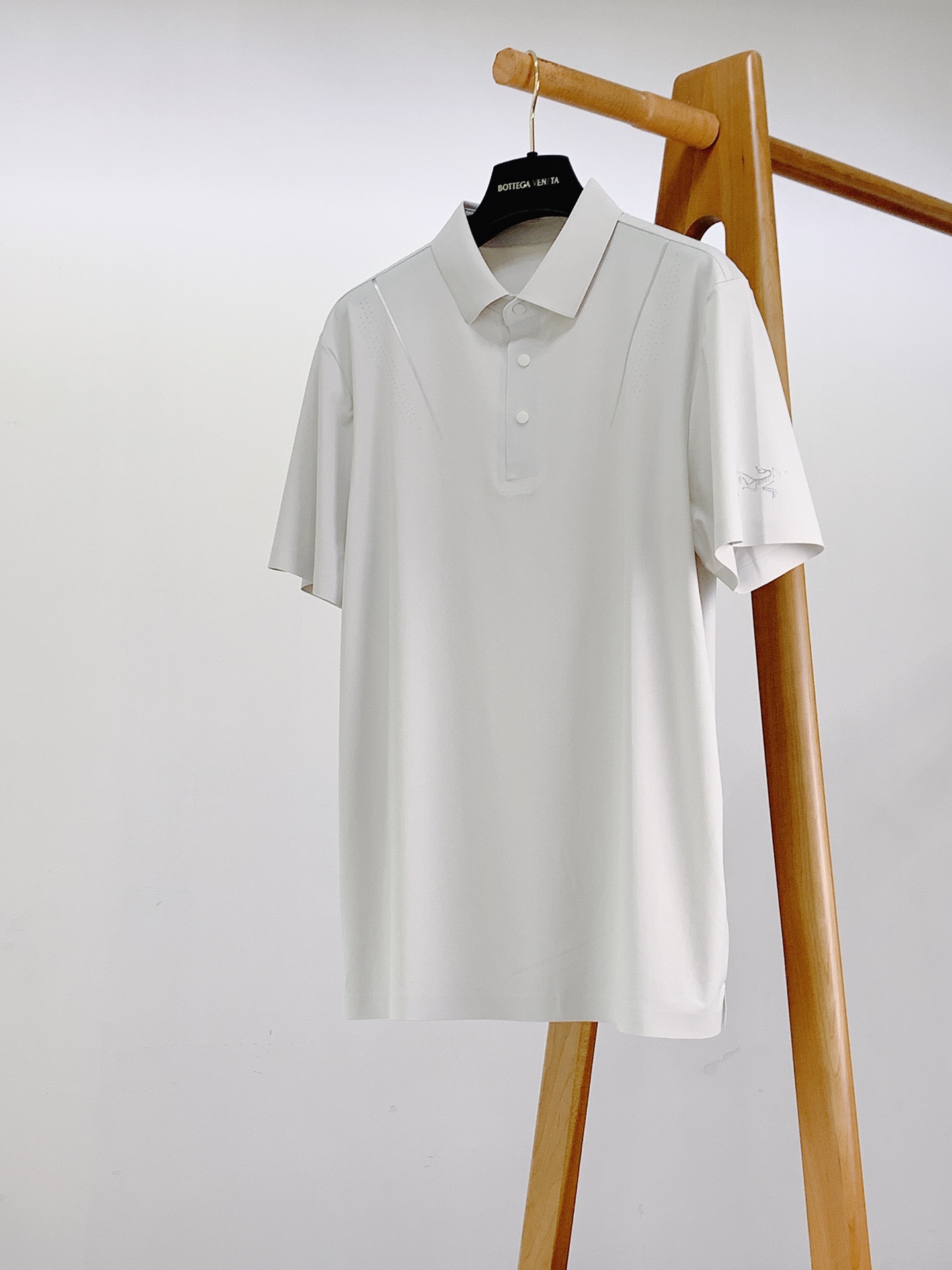 ARCTERYX 始祖鸟 2026SS春夏新品无痕冰感Polo短袖👕专业户外级速干冰丝面料，上身瞬间降温