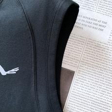 ARCTERYX 始祖鸟 2026SS春夏新品经典骨架无袖机能背心🎽定制速干透气针织面料,上身清爽软糯, ARCTERYX 始祖鸟 2026SS春夏新品经典骨架无袖机能背心🎽定制速干透气针织面料,上身清爽软糯,