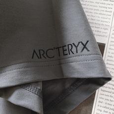 ARCTERYX 始祖鸟 2026SS春夏新品化石大鸟印花速干短袖👕定制专业速干透气面料,上身体感轻薄冰 ARCTERYX 始祖鸟 2026SS春夏新品化石大鸟印花速干短袖👕定制专业速干透气面料,上身体感轻薄冰