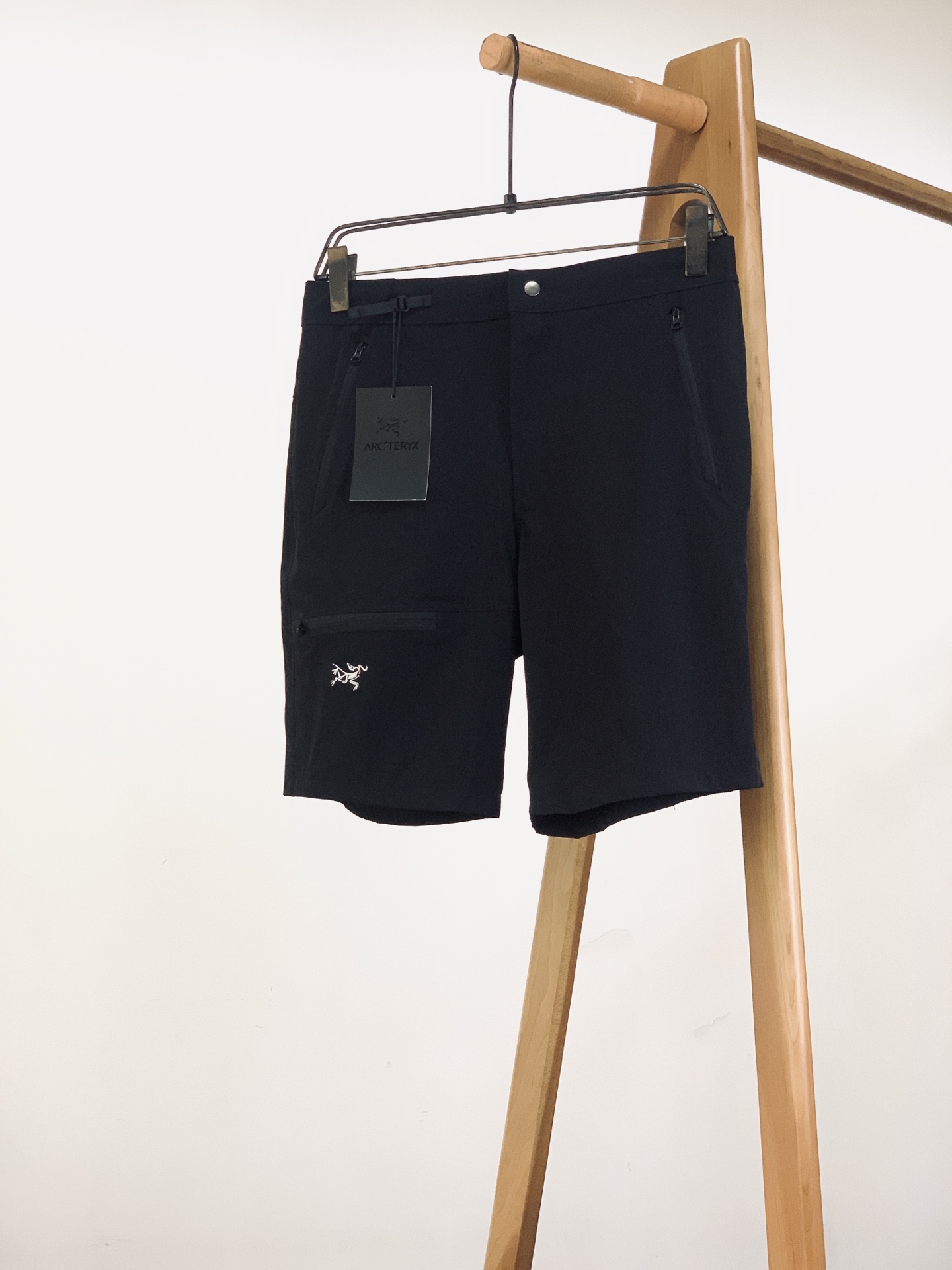 ARCTERYX 始祖鸟 2026SS春夏新品机能速干五分短裤🩳专业户外速干弹力面料，轻薄透气还带防泼水