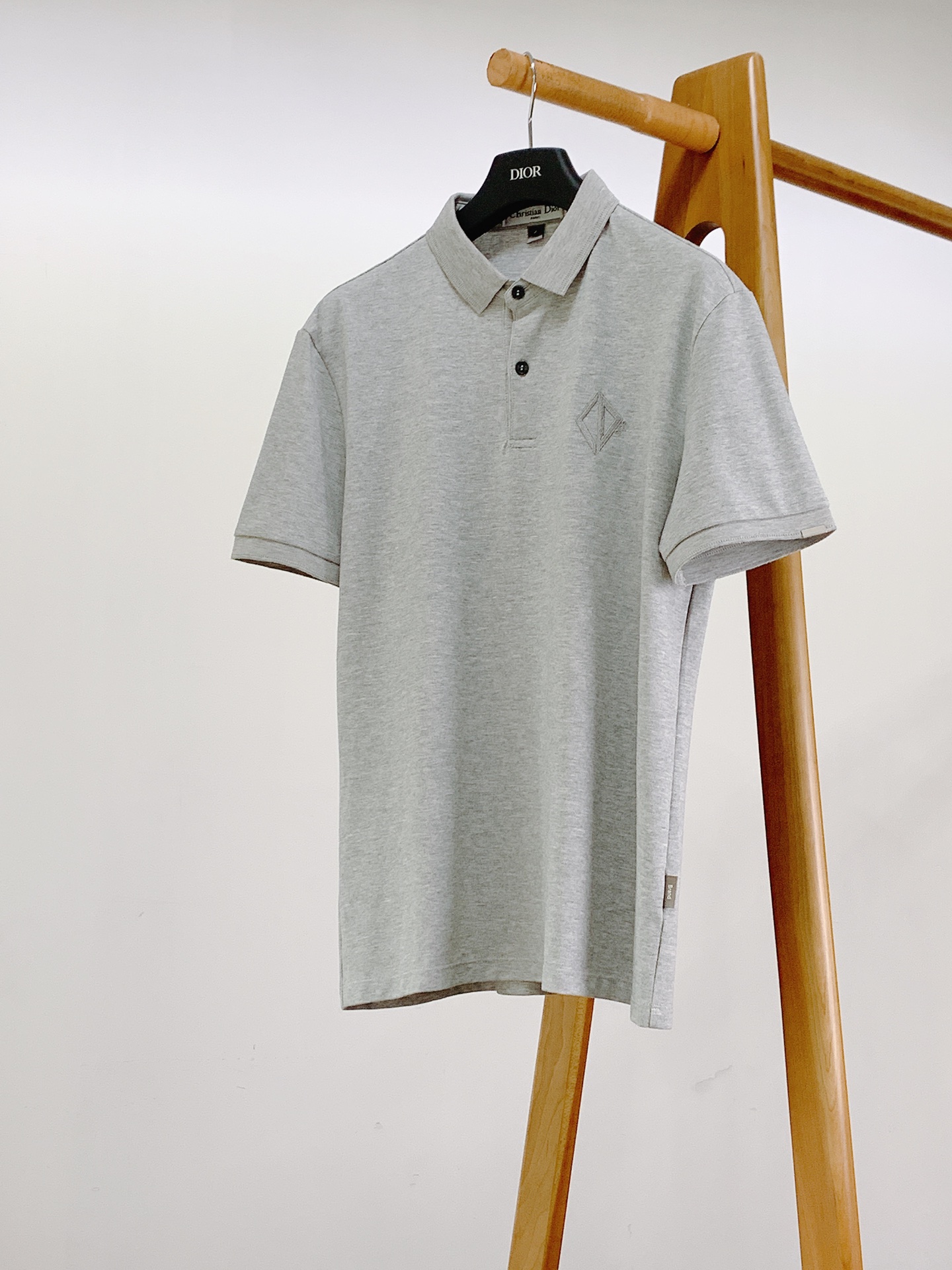 Dior Homme 迪奥·桀傲 2026SS春夏新品 菱形刺绣Polo短袖👕甄选高支珠地棉透气不闷，扎