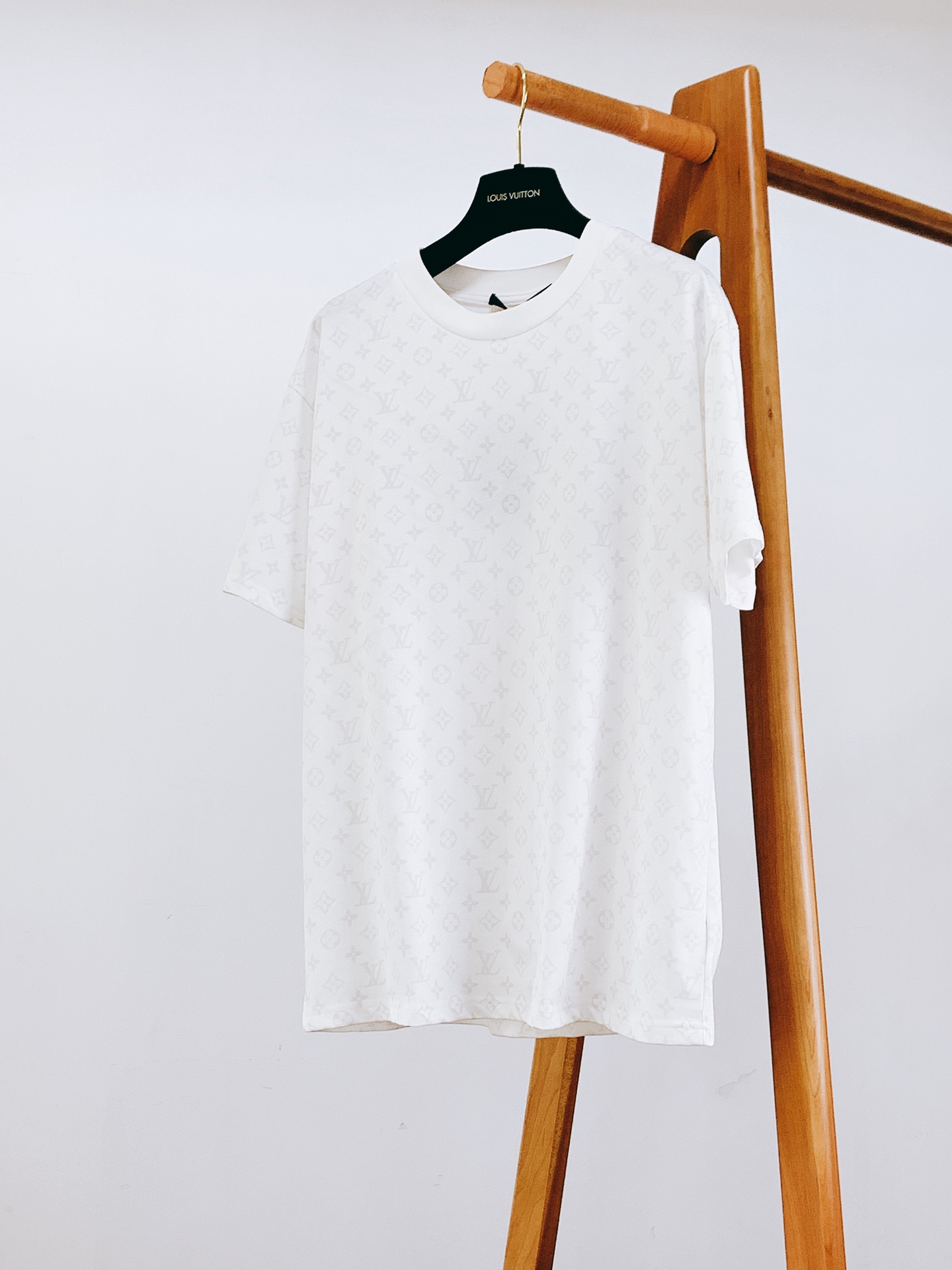LouisVuitton 路易威登 2026SS春夏新品限定暗纹满印短袖👕甄选意大利进口高支双股长绒棉，