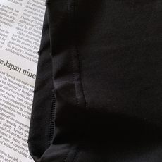 Prada 普拉达 2026SS春夏新品 复古做旧三角盾徽印花短袖👕精选高克重丝光长绒棉打造,面料软糯挺 Prada 普拉达 2026SS春夏新品 复古做旧三角盾徽印花短袖👕精选高克重丝光长绒棉打造,面料软糯挺