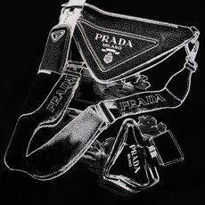 Prada 普拉达 2026SS春夏新品 复古邮差包素描印花短袖👕甄选高支双丝光长绒棉面料,触感软糯细腻 Prada 普拉达 2026SS春夏新品 复古邮差包素描印花短袖👕甄选高支双丝光长绒棉面料,触感软糯细腻