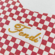 Fendi芬迪 2026SS春夏新品马年限定红格骏马短袖👕甄选240g高支双丝光长绒棉,成衣预水洗软化处 Fendi芬迪 2026SS春夏新品马年限定红格骏马短袖👕甄选240g高支双丝光长绒棉,成衣预水洗软化处