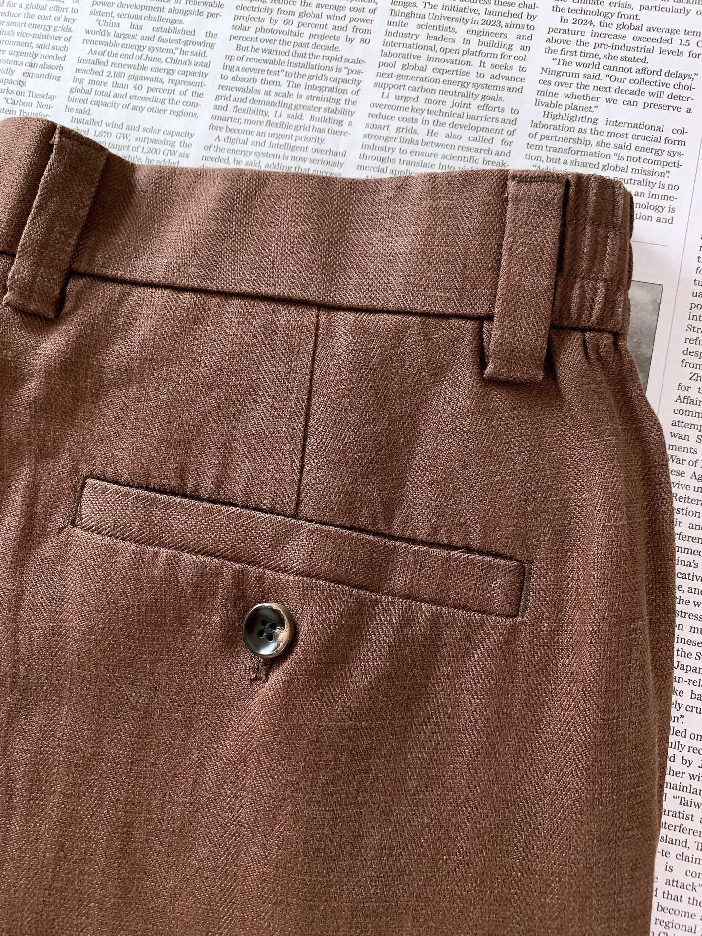 Berluti 伯鲁蒂 2026SS春夏新品 高端亚麻休闲长裤👖甄选高支水洗亚麻混纺面料，自带细腻柔和人