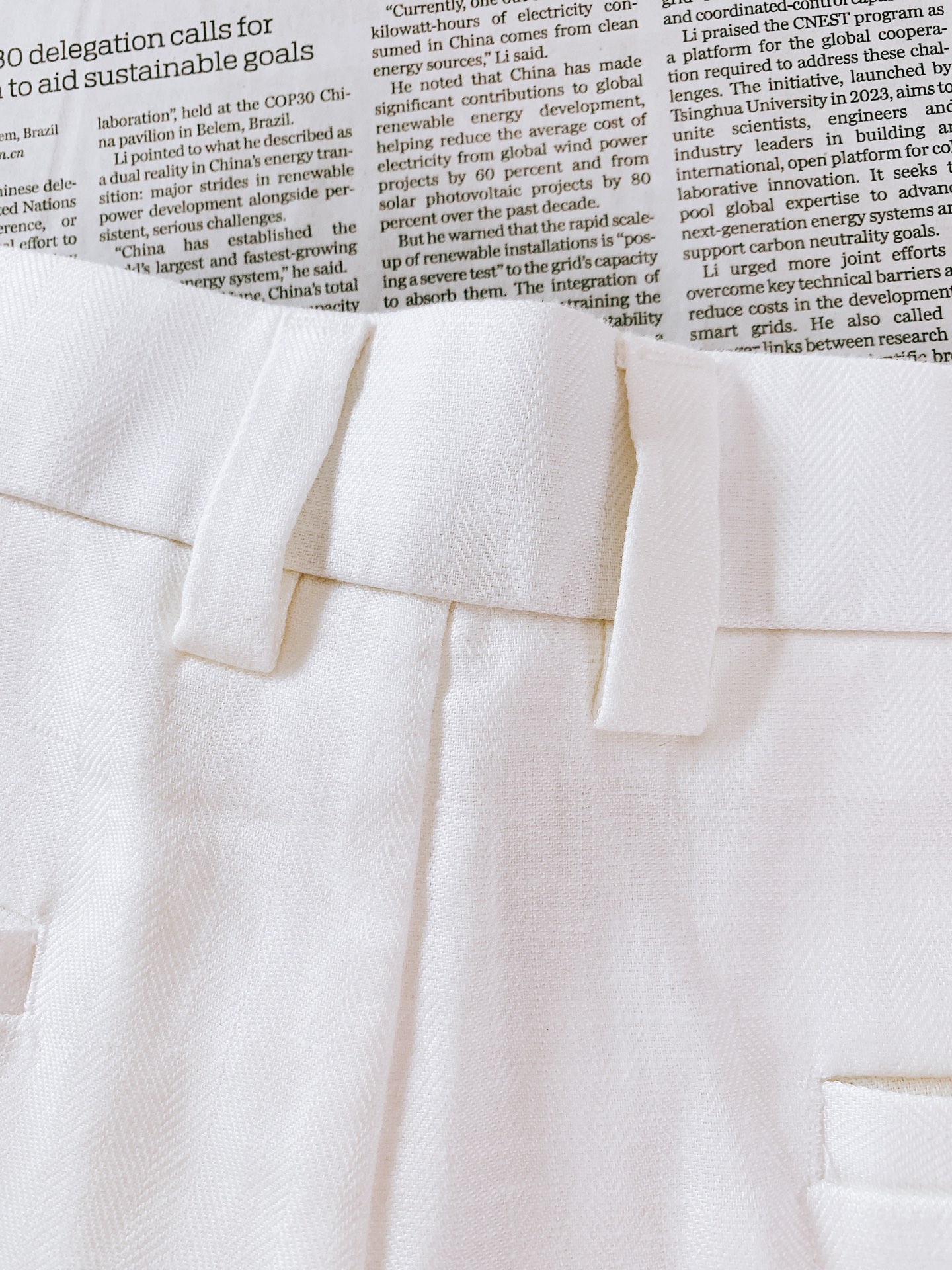 Berluti 伯鲁蒂 2026SS春夏新品 高端亚麻休闲长裤👖甄选高支水洗亚麻混纺面料，自带细腻柔和人