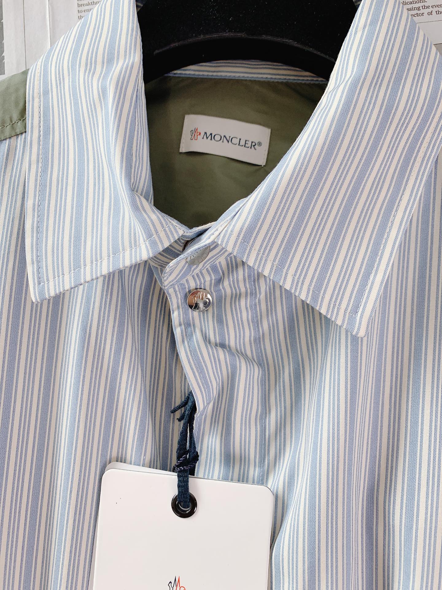Moncler 蒙口 2026SS春夏新品 条纹拼接衬衫👔衣身主体甄选100%高支色织纯棉府绸，细密蓝白