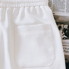 Gucci 古驰 2026SS春夏新品 经典侧边织带运动五分短裤🩳甄选重磅高支精梳棉针织面料,毛圈肌理细 Gucci 古驰 2026SS春夏新品 经典侧边织带运动五分短裤🩳甄选重磅高支精梳棉针织面料,毛圈肌理细