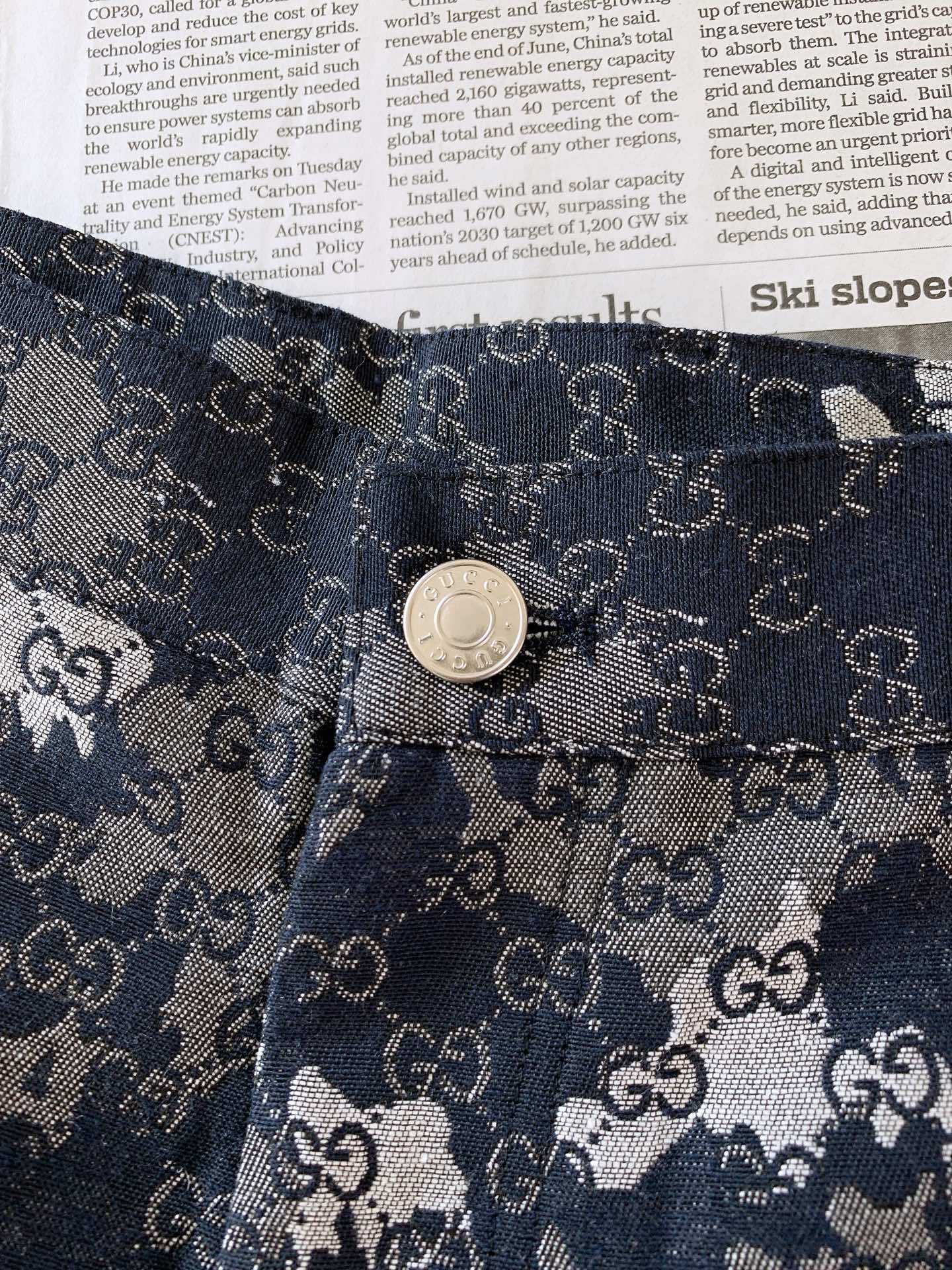 Gucci 古驰 2026SS春夏新品 GG迷彩工装五分短裤🩳甄选高密斜纹水洗混纺面料，自带柔和哑光肌理