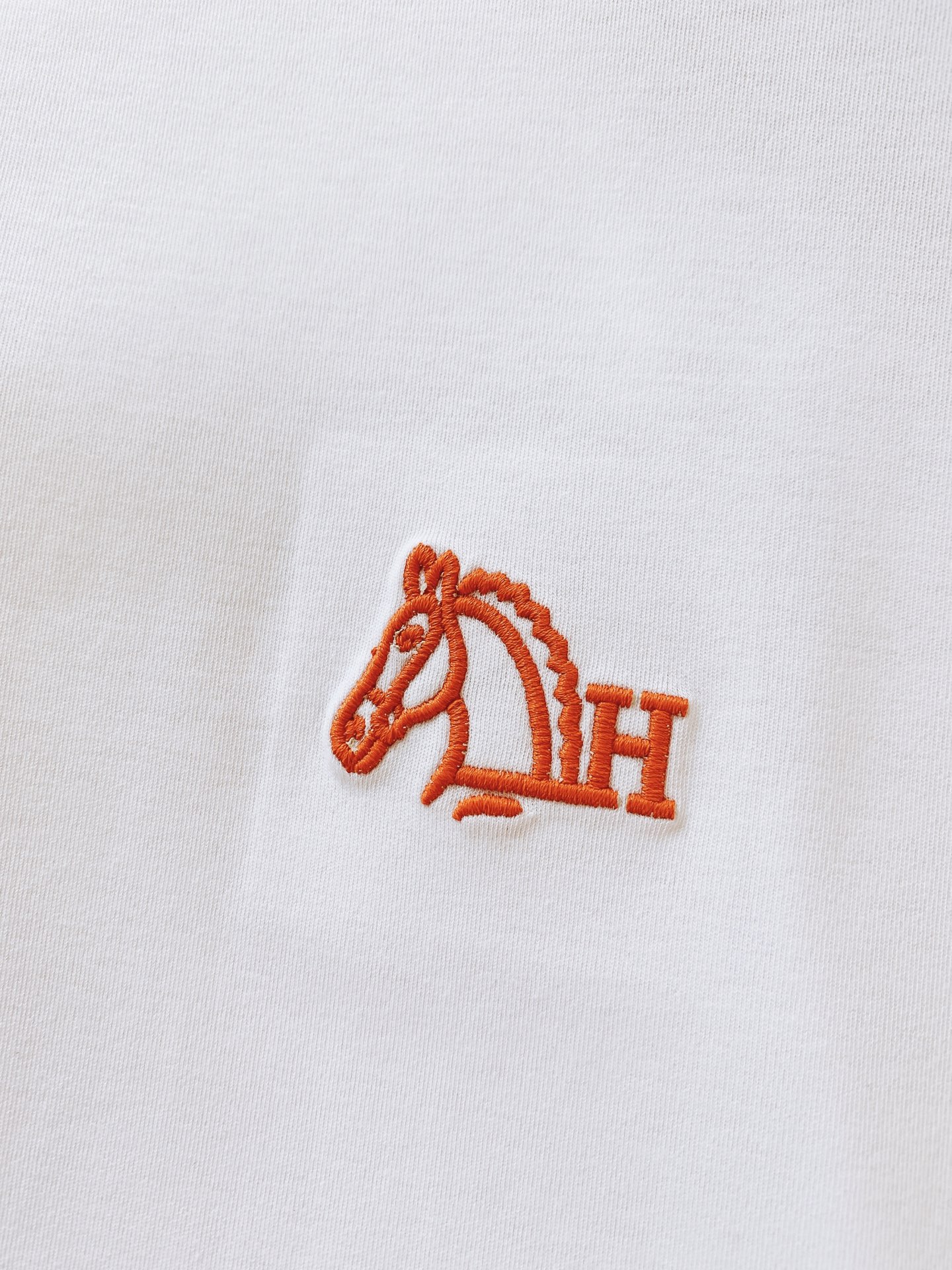 Hermès 爱马仕 2026SS春夏新品 基础款马头刺绣圆领T恤👕甄选意大利进口100%高支长绒精梳棉