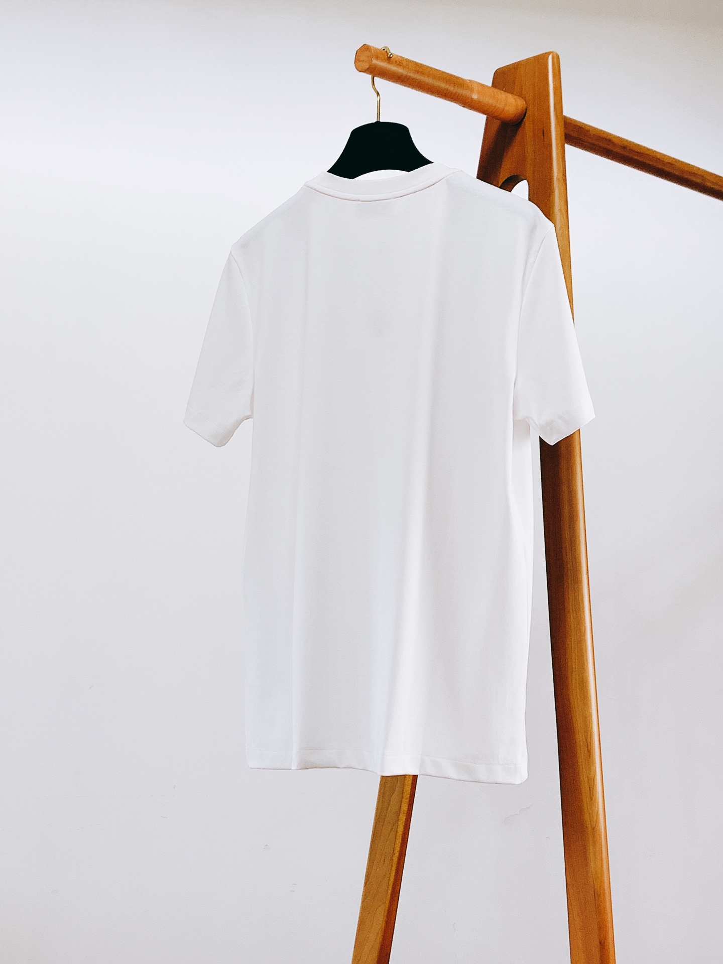 Hermès 爱马仕 2026SS春夏新品 基础款马头刺绣圆领T恤👕甄选意大利进口100%高支长绒精梳棉