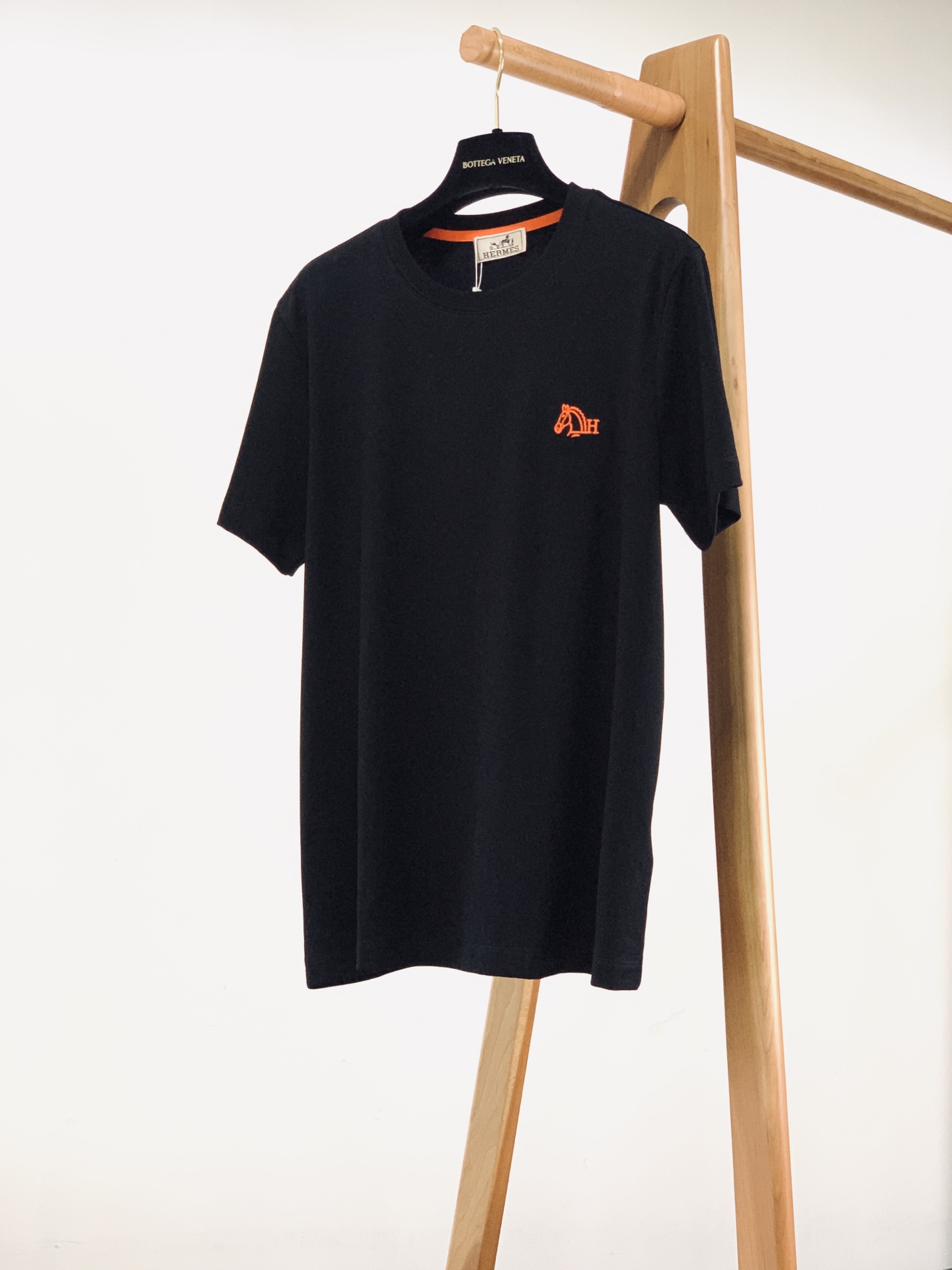 Hermès 爱马仕 2026SS春夏新品 基础款马头刺绣圆领T恤👕甄选意大利进口100%高支长绒精梳棉