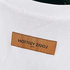 LouisVuitton 路易威登 2026SS春夏新品前后双标识圆领T恤👕甄选定制高支双股长绒精梳棉, LouisVuitton 路易威登 2026SS春夏新品前后双标识圆领T恤👕甄选定制高支双股长绒精梳棉,