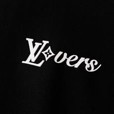 LouisVuitton 路易威登 2026SS春夏新品前后双标识圆领T恤👕甄选定制高支双股长绒精梳棉, LouisVuitton 路易威登 2026SS春夏新品前后双标识圆领T恤👕甄选定制高支双股长绒精梳棉,