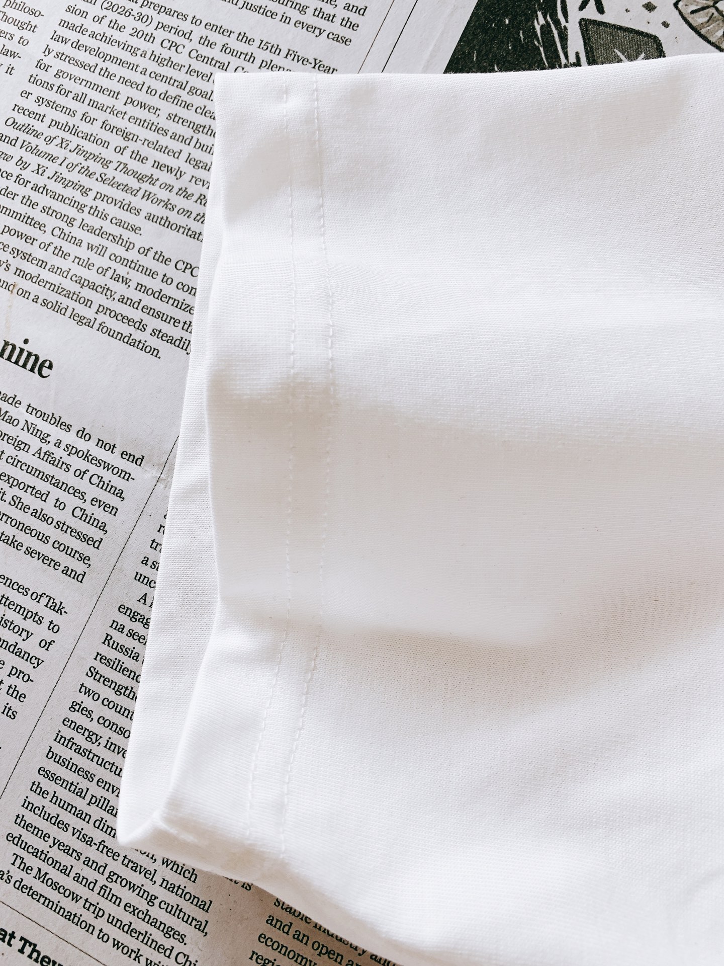 LoroPiana L.P SS春夏新品经典标识短袖👕源自意大利高端面料工艺，甄选高支双股丝光长绒棉，经