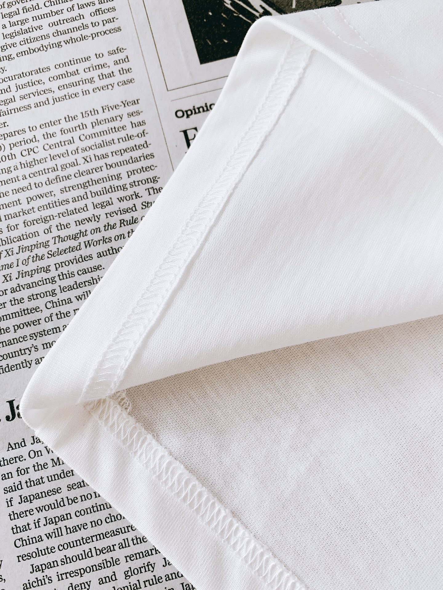 LoroPiana L.P SS春夏新品经典标识短袖👕源自意大利高端面料工艺，甄选高支双股丝光长绒棉，经