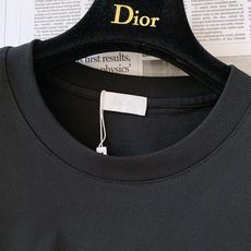 Dior Homme 迪奥·桀傲 2026SS春夏新品 经典CD小标刺绣短袖👕精选液氨工艺高支精梳棉,面 Dior Homme 迪奥·桀傲 2026SS春夏新品 经典CD小标刺绣短袖👕精选液氨工艺高支精梳棉,面