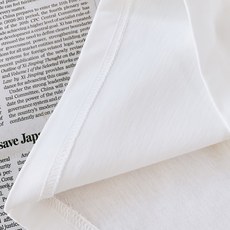 Prada 普拉达 2026SS春夏新品 立体浮雕字母金属三角标短袖👕甄选液氨工艺高支双股精梳棉打造,面 Prada 普拉达 2026SS春夏新品 立体浮雕字母金属三角标短袖👕甄选液氨工艺高支双股精梳棉打造,面