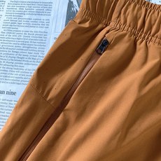 ALO 阿洛 2026SS春夏新品 Quick-dry速干透气运动五分短裤🩳专业功能性锦纶速干面料,全身 ALO 阿洛 2026SS春夏新品 Quick-dry速干透气运动五分短裤🩳专业功能性锦纶速干面料,全身
