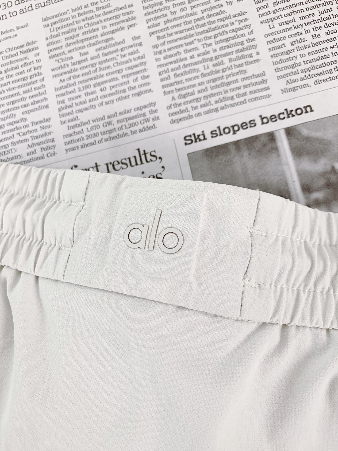 ALO 阿洛 2026SS春夏新品 Quick-dry速干机能五分短裤🩳专业定制锦纶速干面料，全身透气微