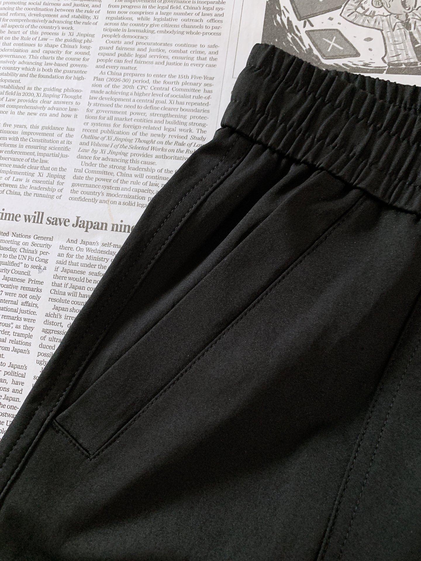 𝐁𝐚𝐥𝐞𝐧𝐜𝐢𝐚𝐠𝐚 巴黎世家 2026SS春夏新品 机能工装阔腿休闲裤👖定制速干机能锦纶面料，哑光微皱