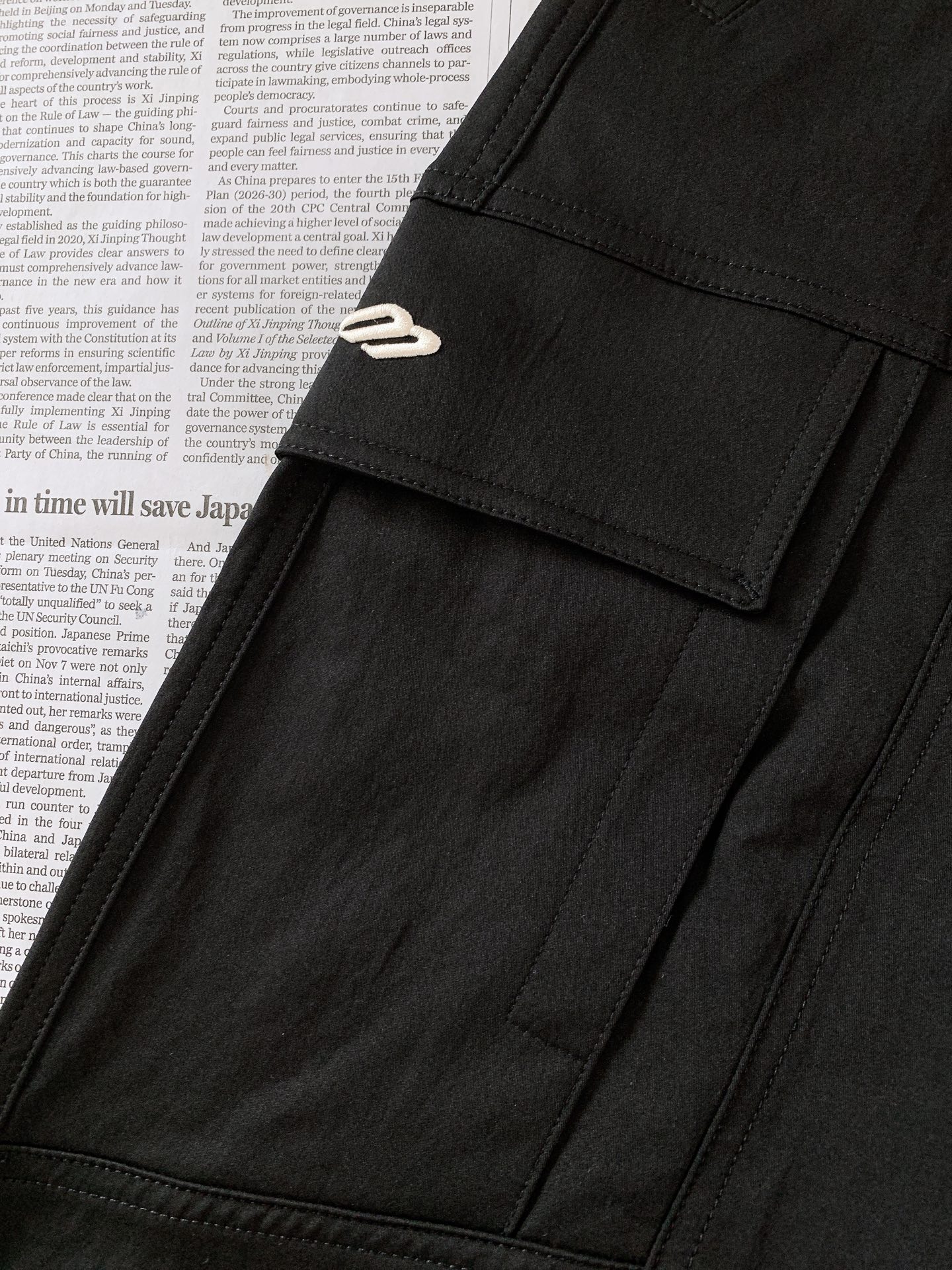 𝐁𝐚𝐥𝐞𝐧𝐜𝐢𝐚𝐠𝐚 巴黎世家 2026SS春夏新品 机能工装阔腿休闲裤👖定制速干机能锦纶面料，哑光微皱