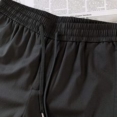 Dior Homme 迪奥·桀傲 2026SS春夏新品 罗盘刺绣束脚休闲卫裤👖定制垂感混纺机能面料,哑光 Dior Homme 迪奥·桀傲 2026SS春夏新品 罗盘刺绣束脚休闲卫裤👖定制垂感混纺机能面料,哑光