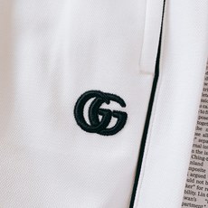 Gucci 古驰 2026SS春夏新品 织带直筒休闲卫裤👖定制高密珠地空气层面料,蜂窝透气肌理干爽不粘身 Gucci 古驰 2026SS春夏新品 织带直筒休闲卫裤👖定制高密珠地空气层面料,蜂窝透气肌理干爽不粘身
