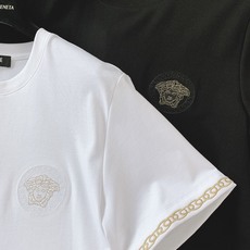 Versace 范思哲 2026SS春夏新品美杜莎金线刺绣短袖👕液氨丝光棉面料丝滑垂顺,透气抗皱久洗不发 Versace 范思哲 2026SS春夏新品美杜莎金线刺绣短袖👕液氨丝光棉面料丝滑垂顺,透气抗皱久洗不发