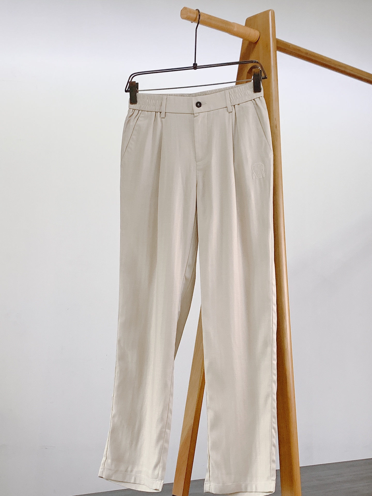 Brunello Cucinelli 布鲁奈罗.库奇内利 2026SS春夏新品意式轻奢休闲裤👖人字纹天丝
