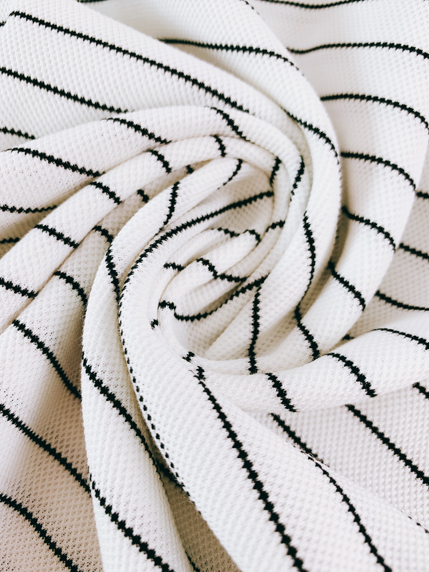 Brunello Cucinelli 布鲁奈罗.库奇内利 2026SS春夏新品意式条纹针织短袖👕蜂窝网眼