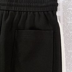 LouisVuitton 路易威登 2026SS春夏新品撞色侧条针织直筒卫裤👖空气层软糯针织面料垂顺抗起 LouisVuitton 路易威登 2026SS春夏新品撞色侧条针织直筒卫裤👖空气层软糯针织面料垂顺抗起