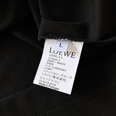 Loewe 罗意威 2026SS春夏新品 口袋刺绣短袖👕甄选液氨处理高支丝光棉,软糯亲肤、透气不透肉,扎 Loewe 罗意威 2026SS春夏新品 口袋刺绣短袖👕甄选液氨处理高支丝光棉,软糯亲肤、透气不透肉,扎